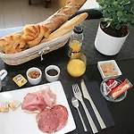 Villa Le Prana -maison Et D'hotes, Wellness Et Centre De Soins Rozérieulles